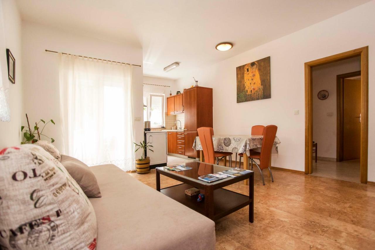 Apartment Beba Rovinj Exteriör bild